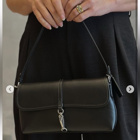 COACH | Hampton Bag Black Leather - Picture 12 of 13